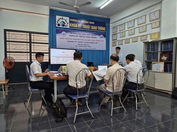 Xin chúc mừng học viên Trần Khắc Toàn đã bảo vệ thành công luận văn thạc sĩ ngành Kỹ thuật Cơ khí Động lực, Đại học Nha Trang