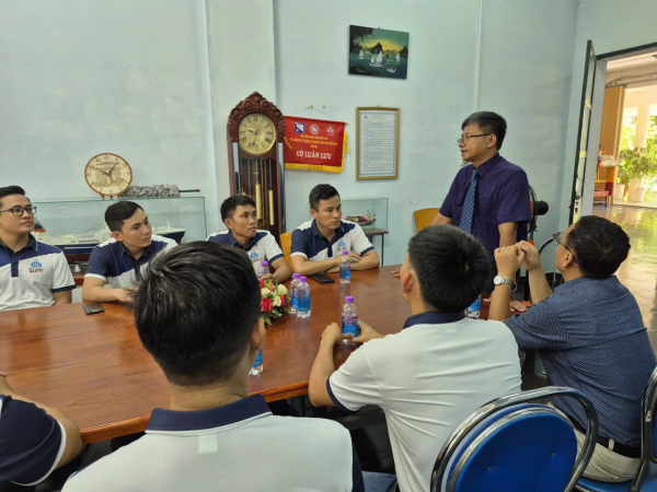 K53 Công nghệ Ô tô trở về thăm trường – Kỷ niệm 10 năm ngày ra trường