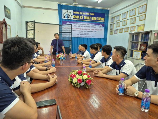 K53 Công nghệ Ô tô trở về thăm trường – Kỷ niệm 10 năm ngày ra trường