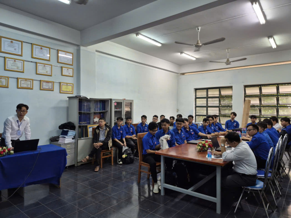 Hội thảo khoa học cấp bộ môn ngành Kỹ thuật Ô tô