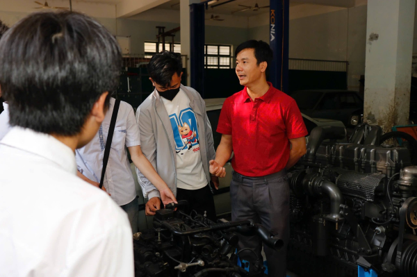 CHÀO ĐÓN CÁC BẠN HỌC SINH THPT LỘC AN (LÂM ĐỒNG) ĐẾN VỚI KHOA ĐỘNG LỰC VÀ Ô TÔ!