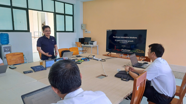 TỔNG KẾT SEMINAR: GIỚI THIỆU GIẢI PHÁP CÔNG NGHỆ CHẨN ĐOÁN PICOSCOPE AUTOMOTIVE TẠI KHOA ĐỘNG LỰC VÀ Ô TÔ