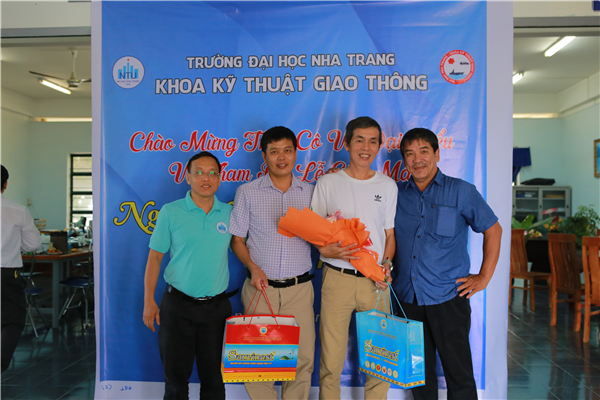 Tọa đàm ngày Nhà giáo Việt Nam 20-11