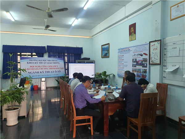 Hội nghị Công giới góp ý và đánh giá CTĐT