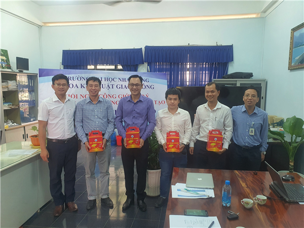 Hội nghị Công giới góp ý và đánh giá CTĐT