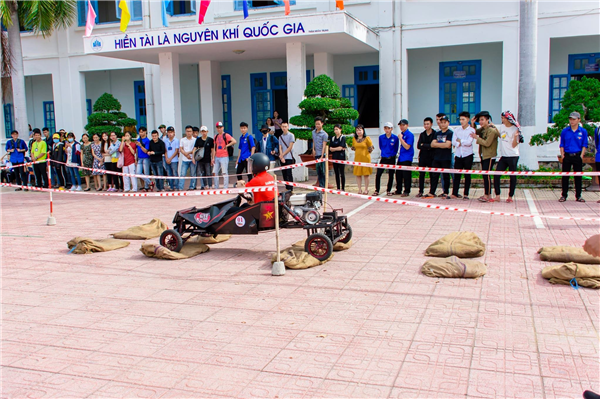 Cuộc thi online "RACING NTU 2021"