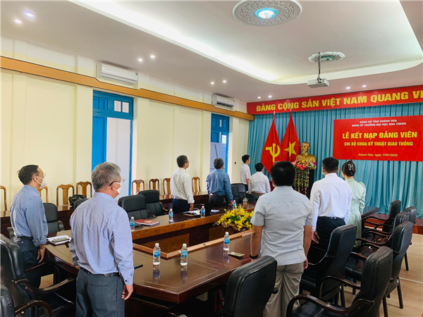 LỄ KẾT NẠP ĐẢNG VIÊN MỚI NĂM 2022