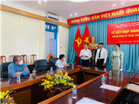 LỄ KẾT NẠP ĐẢNG VIÊN MỚI NĂM 2022