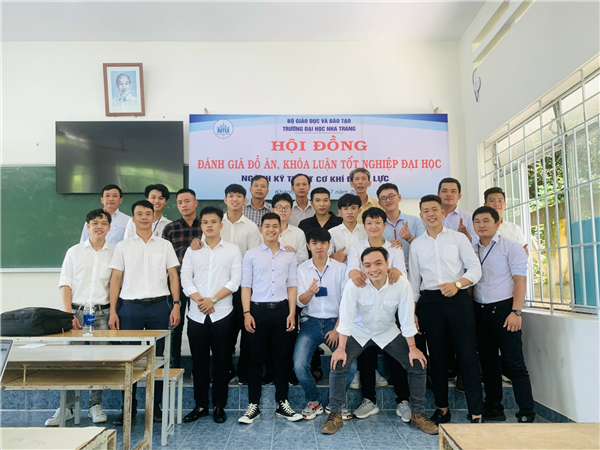 TỔ CHỨC HỘI ĐỒNG ĐÁNH GIÁ ĐỒ ÁN, KHOÁ LUẬN TỐT NGHIỆP ĐẠI HỌC CHO SINH VIÊN KHÓA 60 NĂM 2022