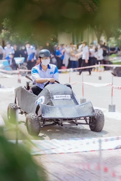 Những sân chơi khoa học bổ ích tại Khoa Kỹ thuật Giao thông