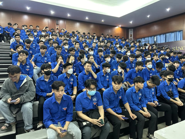 Chào cờ đầu năm Khoa Kỹ thuật Giao thông 23/10/2023