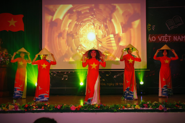 TỔNG KẾT CUỘC THI VĂN NGHỆ CHÀO MỪNG 41 NĂM NGÀY NHÀ GIÁO VIỆT NAM 20/11/1982 - 20/11/2023