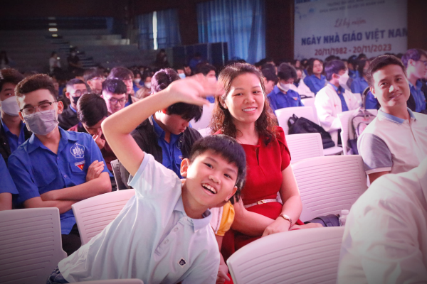 TỔNG KẾT CUỘC THI VĂN NGHỆ CHÀO MỪNG 41 NĂM NGÀY NHÀ GIÁO VIỆT NAM 20/11/1982 - 20/11/2023