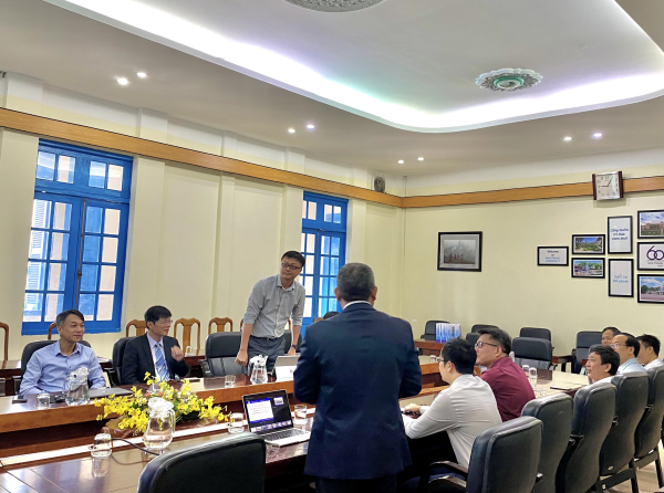 BUỔI LÀM VIỆC VỚI GIÁO SƯ ĐÀI LOAN