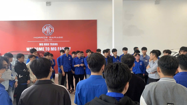 THAM QUAN TRẢI NGHIỆM THỰC TẾ NGÀNH KỸ THUẬT Ô TÔ