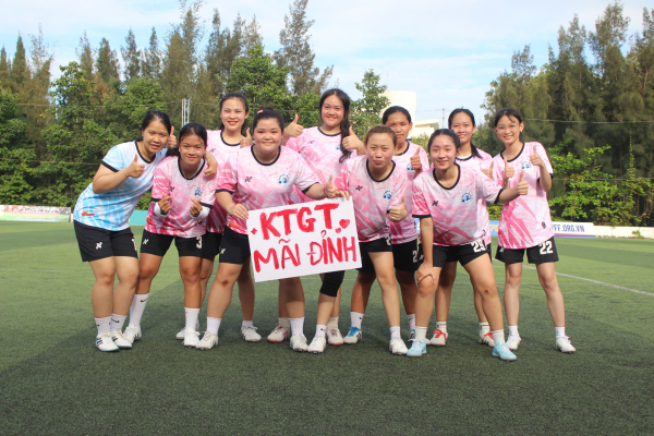 TỔNG KẾT GIẢI BÓNG ĐÁ NAM - NỮ THÁNG THANH NIÊN 2025