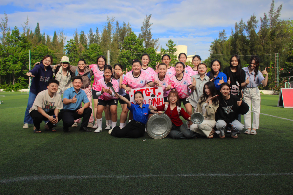 TỔNG KẾT GIẢI BÓNG ĐÁ NAM - NỮ THÁNG THANH NIÊN 2025