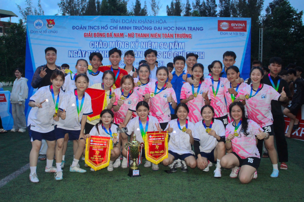 TỔNG KẾT GIẢI BÓNG ĐÁ NAM - NỮ THÁNG THANH NIÊN 2025