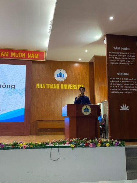 CHÀO CỜ KHOA KỸ THUẬT GIAO THÔNG THÁNG 3