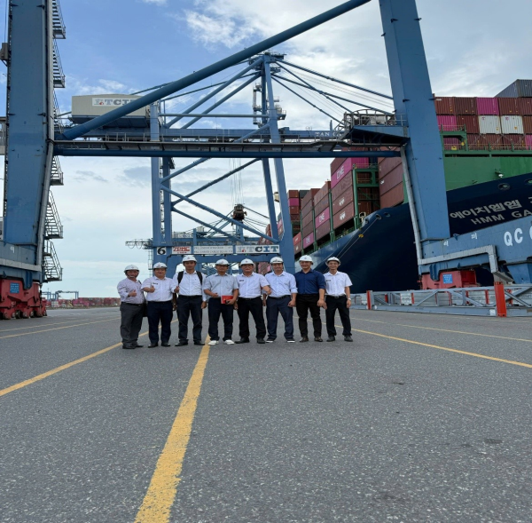 thúc Thúc đẩy hợp tác đào tạo nguồn nhân lực giữa Trường Đại học Nha trang và Công ty Cổ phần Tân cảng – Cái mép thuộc tổng Công ty Tân cảng Sài Gòn