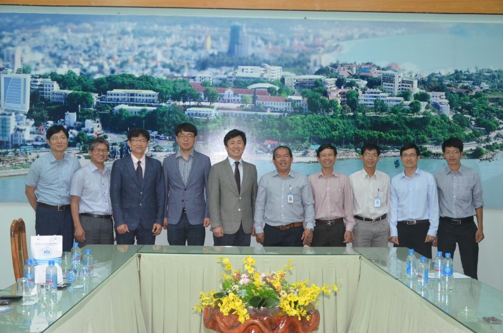 Làm việc với đại học Ulsan Hàn quốc